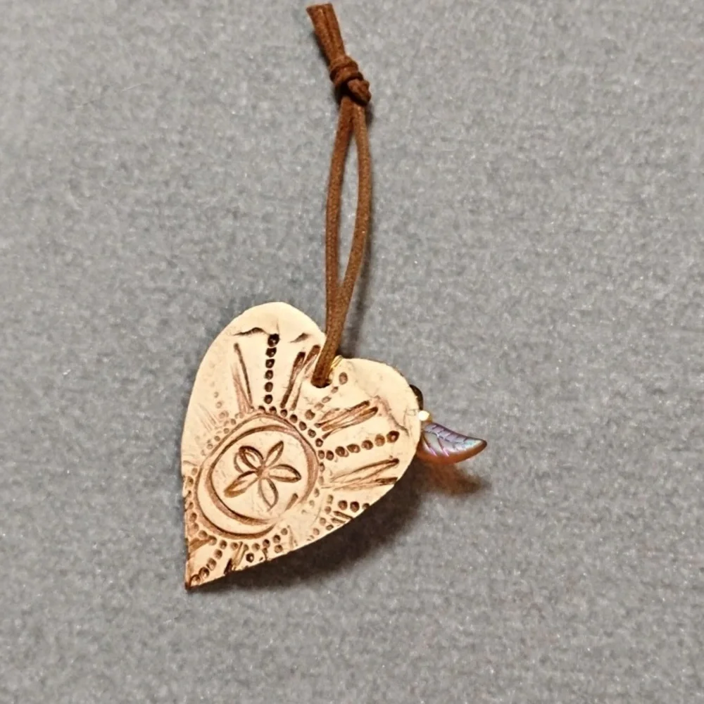 Hand Crafted Heart Ornament with Inspirational Words - Picture 3 of 4